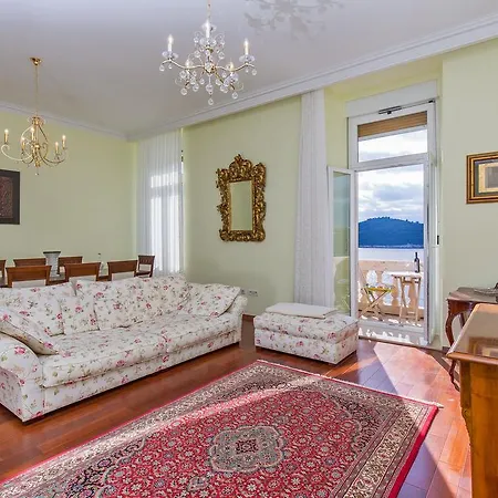 דירה Luxury Seafront Banje *