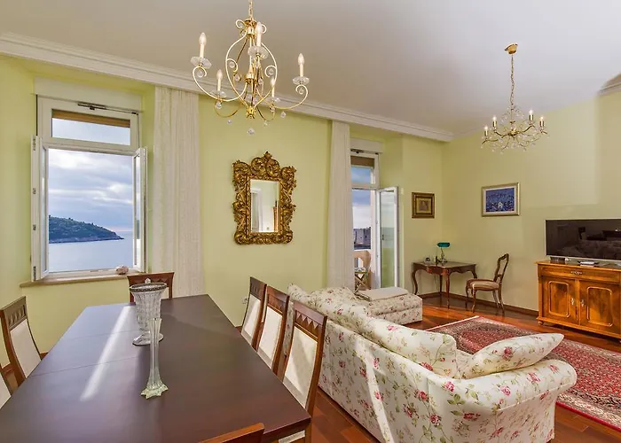 Appartamento Luxury Seafront Banje