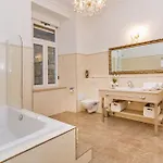 Luxury Seafront Banje *