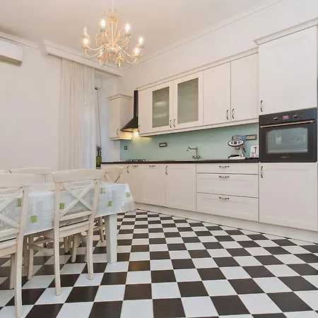 아파트 Luxury Seafront Banje *