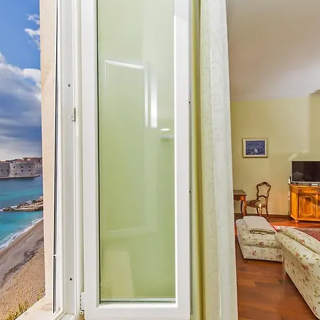 Luxury Seafront Banje 두브로브니크