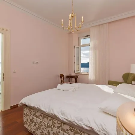 Luxury Seafront Banje * 두브로브니크
