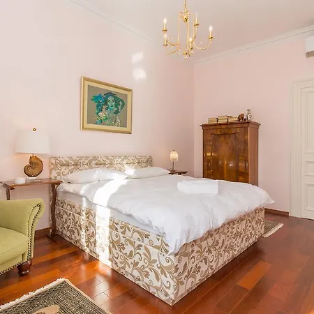 Luxury Seafront Banje Lejlighed