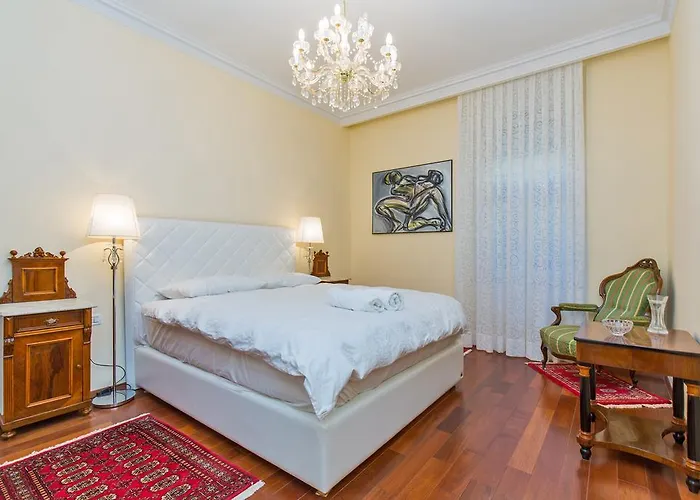 Luxury Seafront Banje Daire *