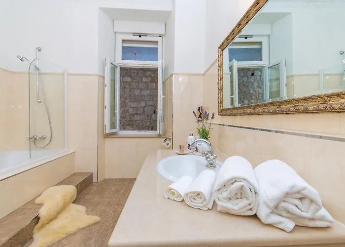 Luxury Seafront Banje Dubrovnik