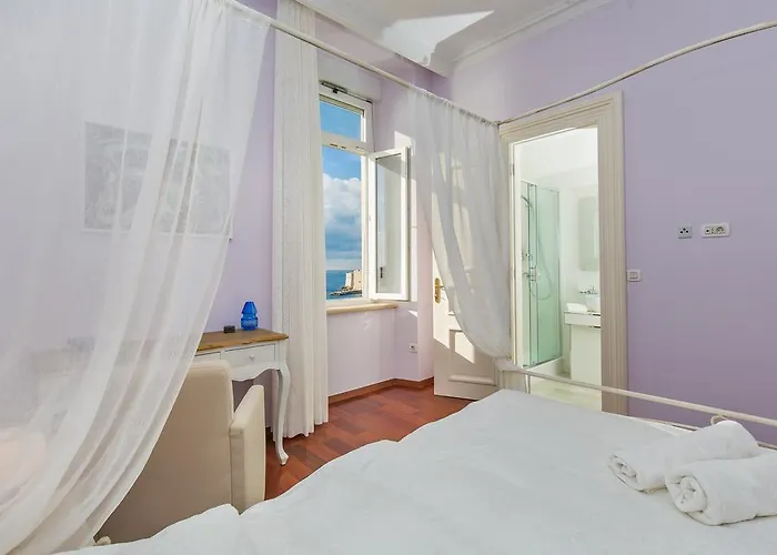 Daire Luxury Seafront Banje *